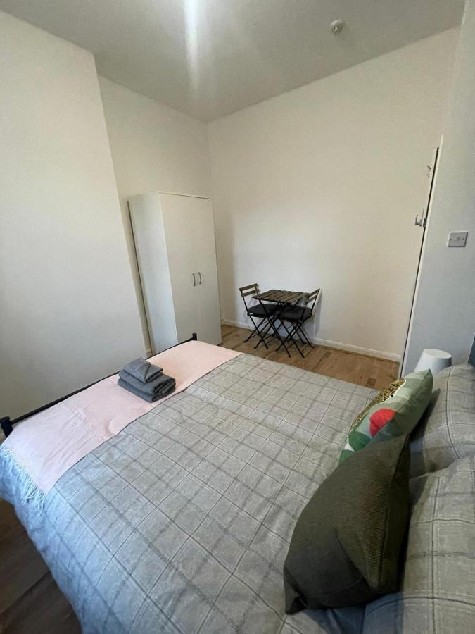 Contemporary Private Rooms Near Central Londres Exterior foto