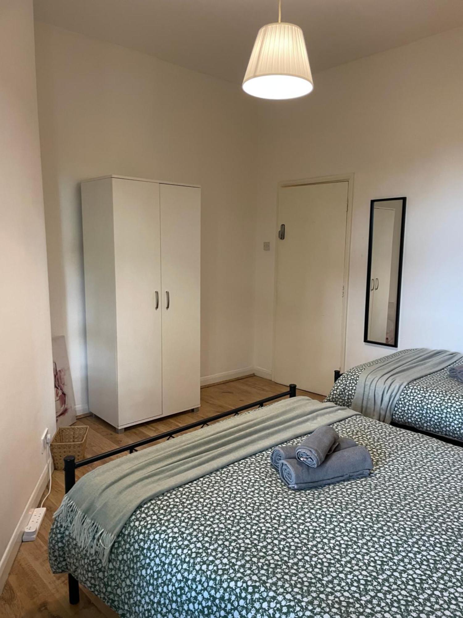 Contemporary Private Rooms Near Central Londres Exterior foto