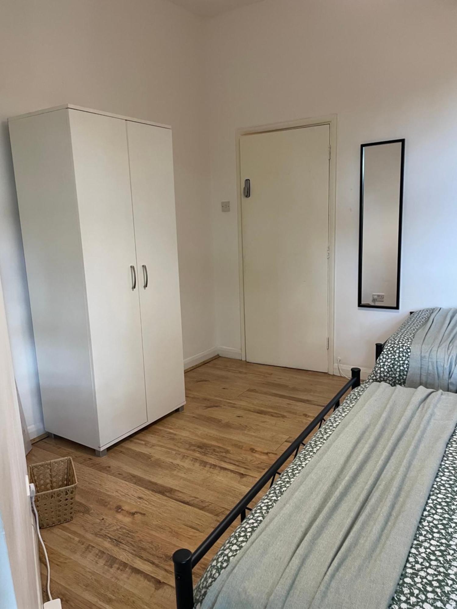 Contemporary Private Rooms Near Central Londres Exterior foto